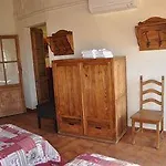 Hotell Casa Cundaro 3*